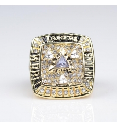 NBA Los Angeles Lakers 2002 Championship Ring NBA Los Angeles Lakers 2002 Championship Ring