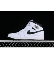 AIR JORDAN 1 MID DQ8426 132 AIR JORDAN 1 MID DQ8426 132